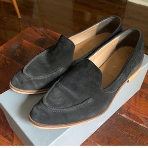Black suede modern loafer everlane